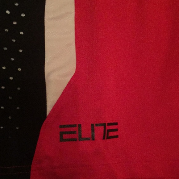 Two pairs of Nike basketball shorts comfortable - Picture 3 of 3